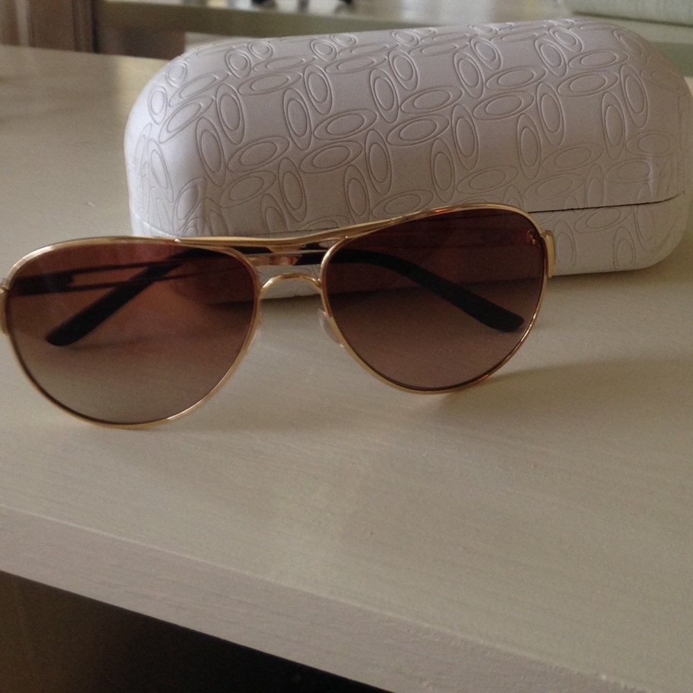 Oakley Tie Breaker Caveat